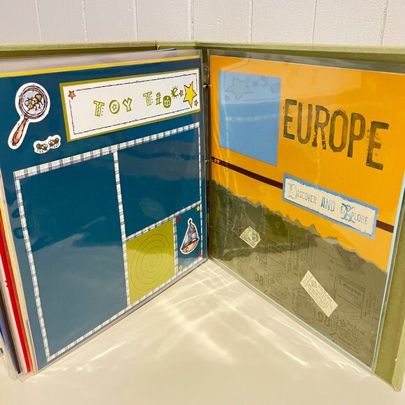 Stampin’ Up! Green Linen Scrapbook Album With Pre-Designed Pages 12x12 - Picture 5 of 7